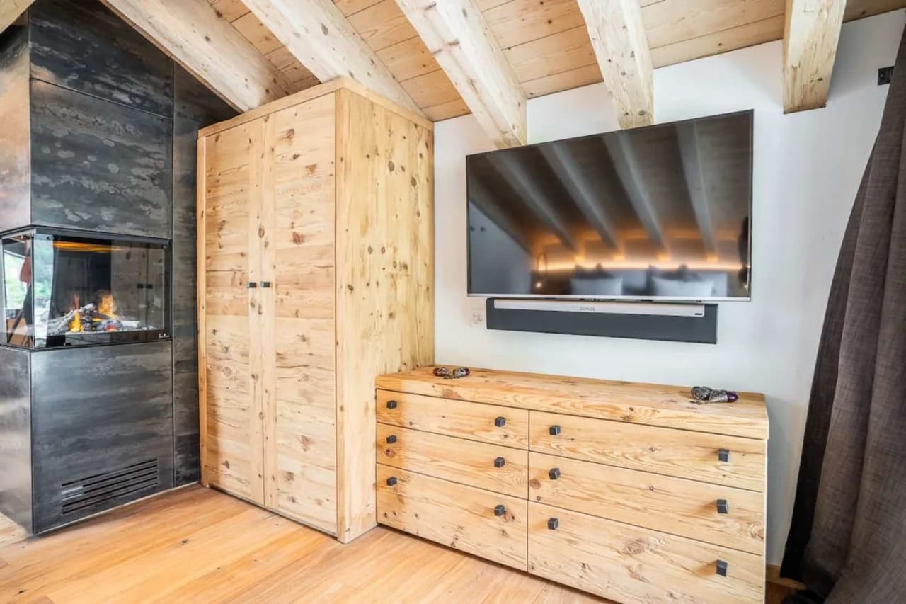 Spacious Penthouse Apartment in Central Zermatt photo 2