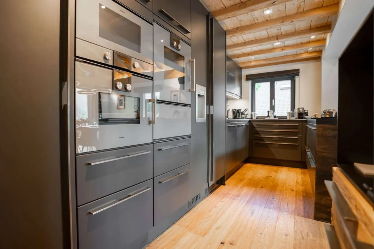 Spacious Penthouse Apartment in Central Zermatt photo 4