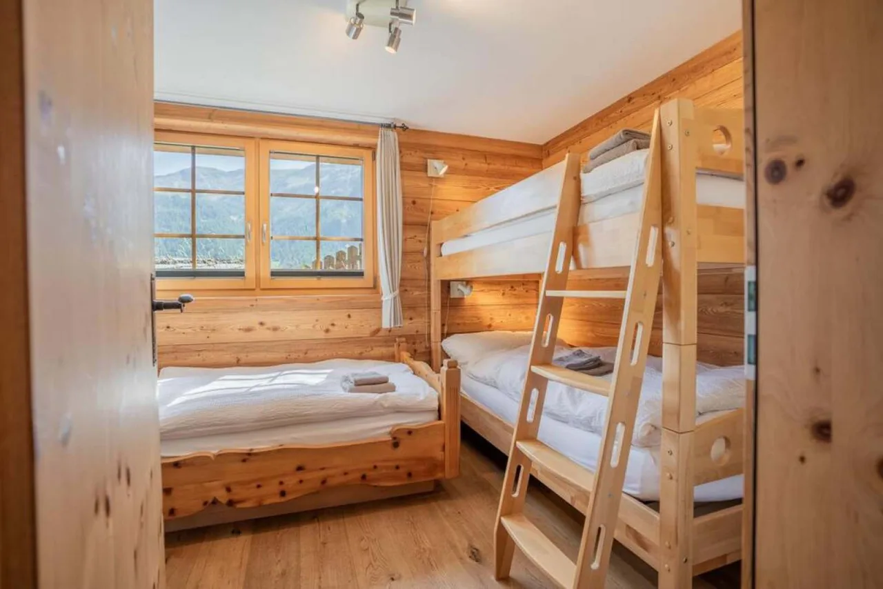 Peaceful Chalet Apartment Close To Nature photo 3