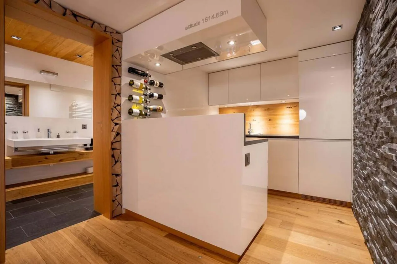 Modern Stylish Apartment With Relaxing Atmosphere photo 3