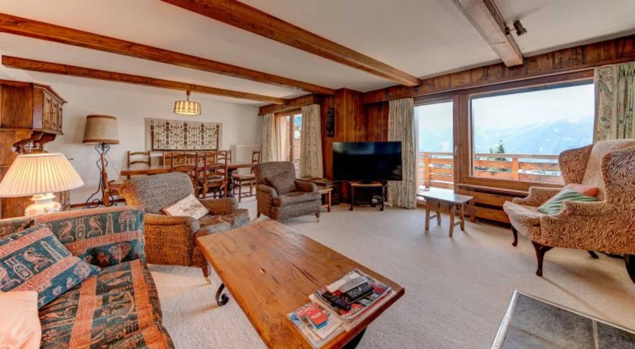 Comfortable Retreat Near Ski Area Access photo 5