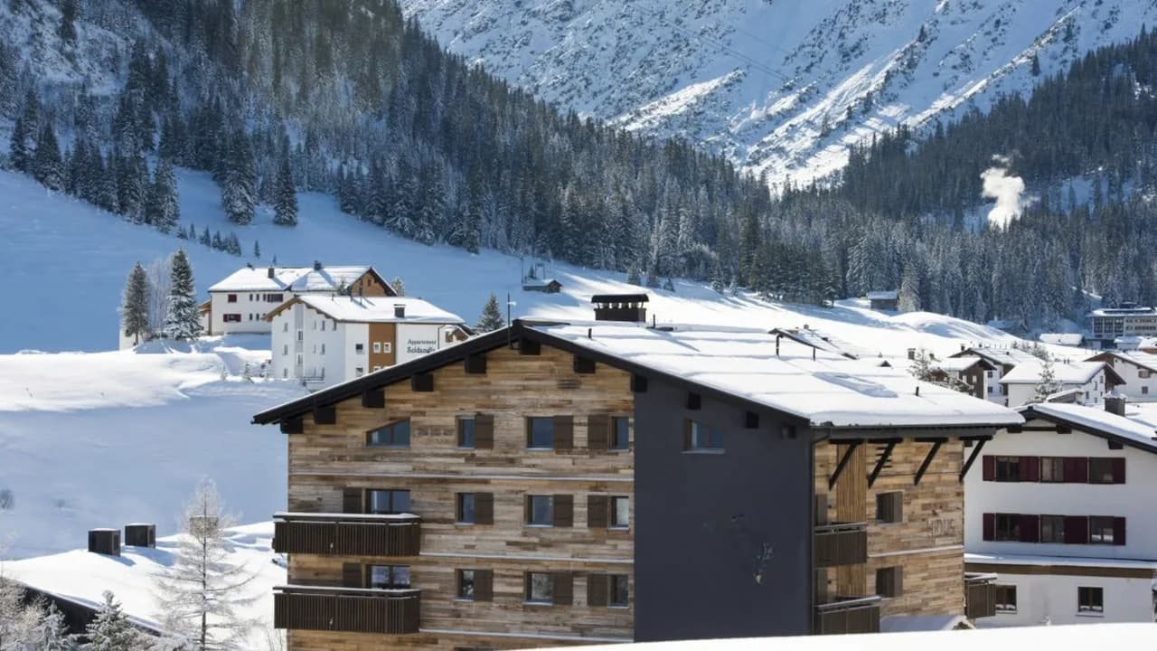 Chic Alpine Apartment Near Ski Area photo 2