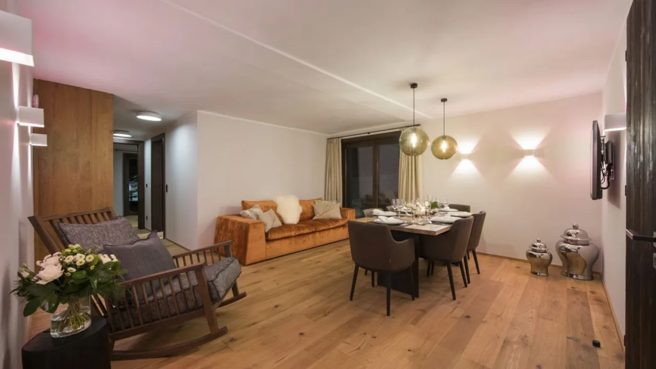 Chic Alpine Apartment Near Ski Area photo 5