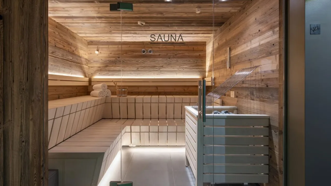 Sophisticated Mountain Stay With Shared Sauna photo 4
