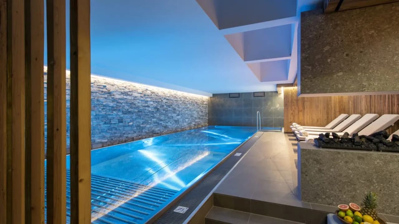 Sophisticated Mountain Stay With Shared Sauna photo 5