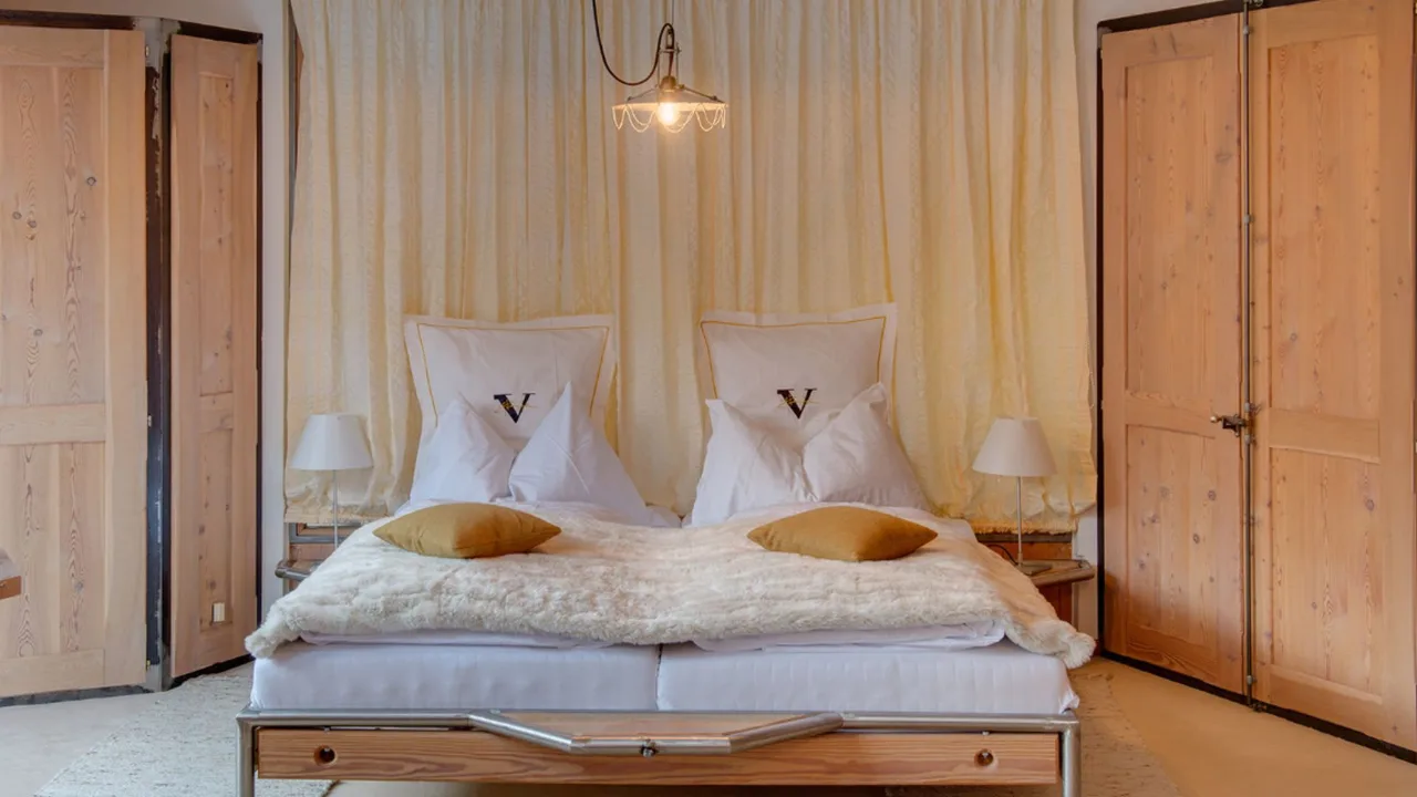 Bright Apartment With Matterhorn Mountain Views photo 2