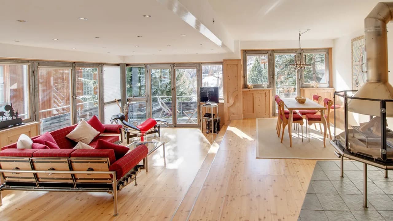 Cozy Apartment With Passionate Alpine Touch