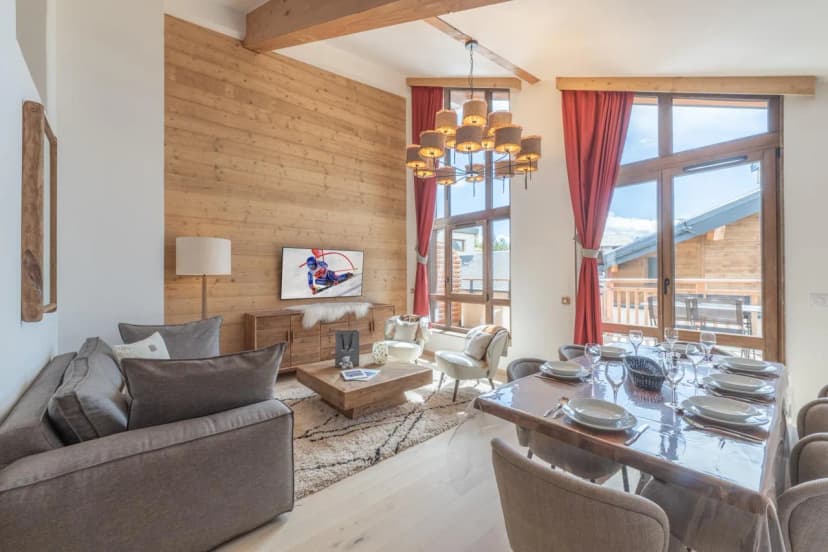 Mountain Apartment With Balcony and Views