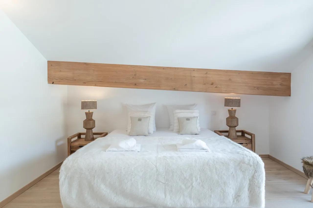 Mountain Apartment With Balcony and Views photo 2