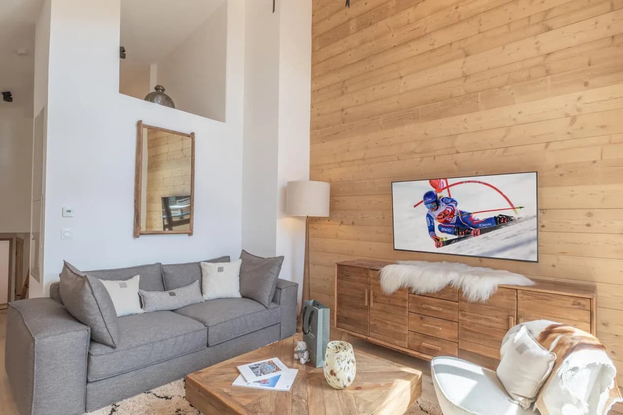 Mountain Apartment With Balcony and Views photo 4
