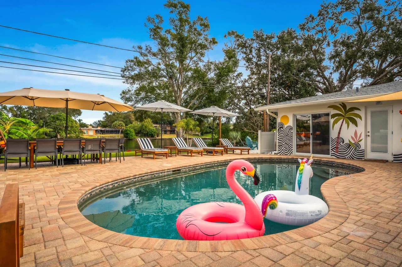 Waterfront Villa with Heated Pool in Largo Florida photo 2
