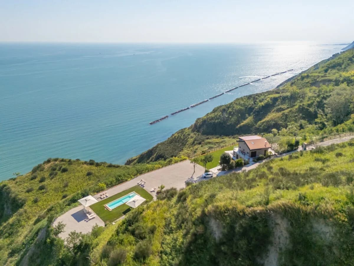 Panoramic Sea-View Villa in Le Marche photo 3