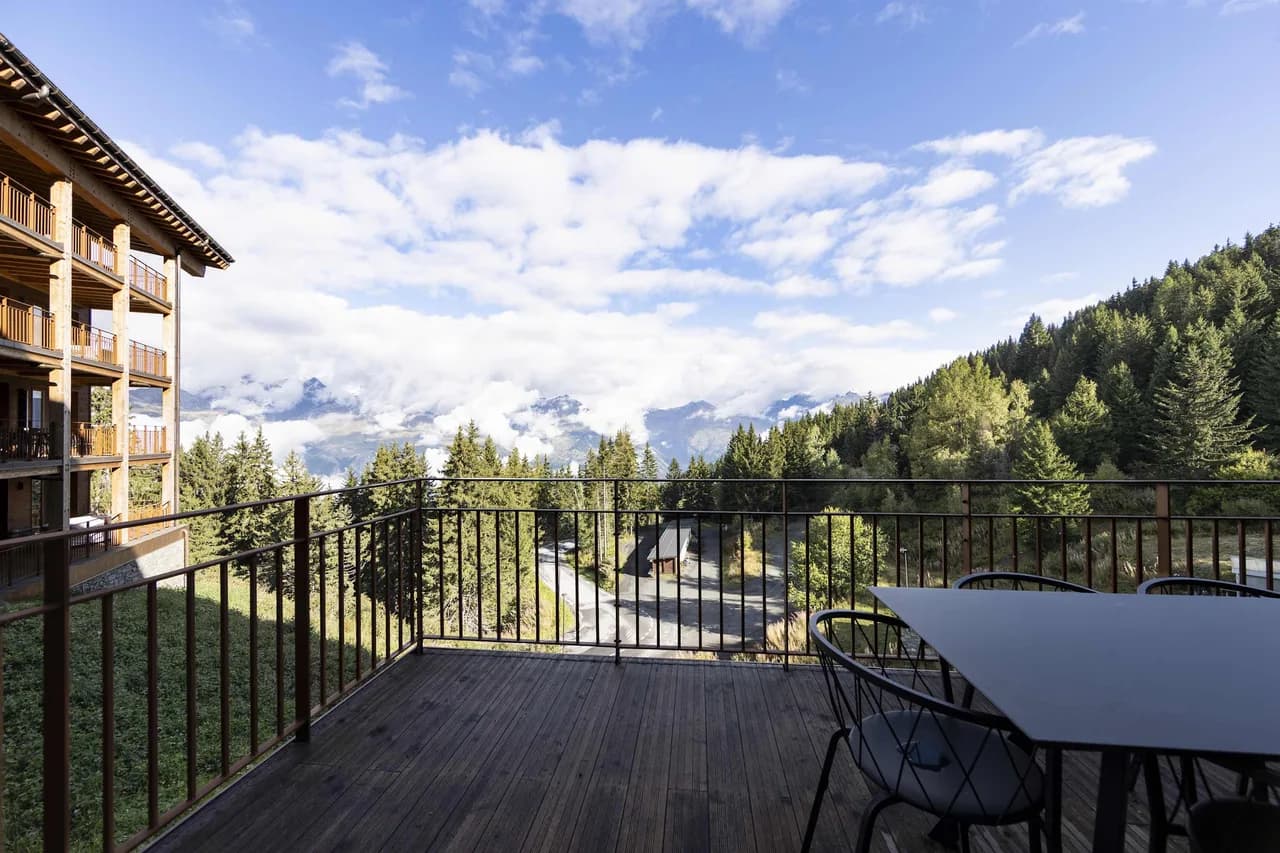 Modern Alpine Apartment With Spa Access photo 3