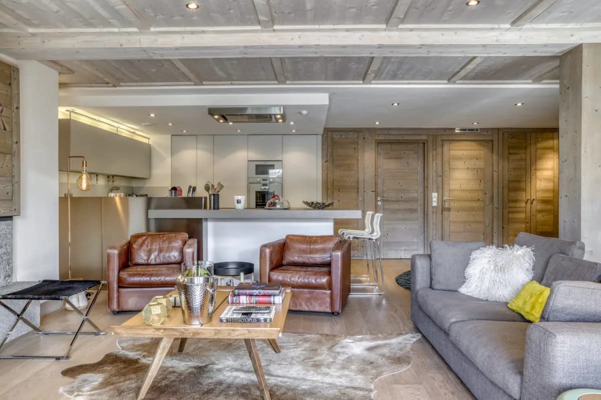 Modern Mountain Escape With Open Plan photo 2
