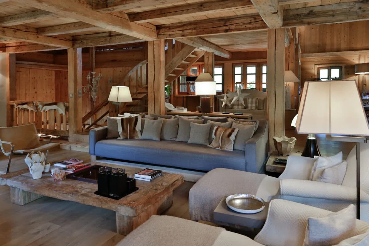 Contemporary Chalet With Alpine Charm In Megève photo 3