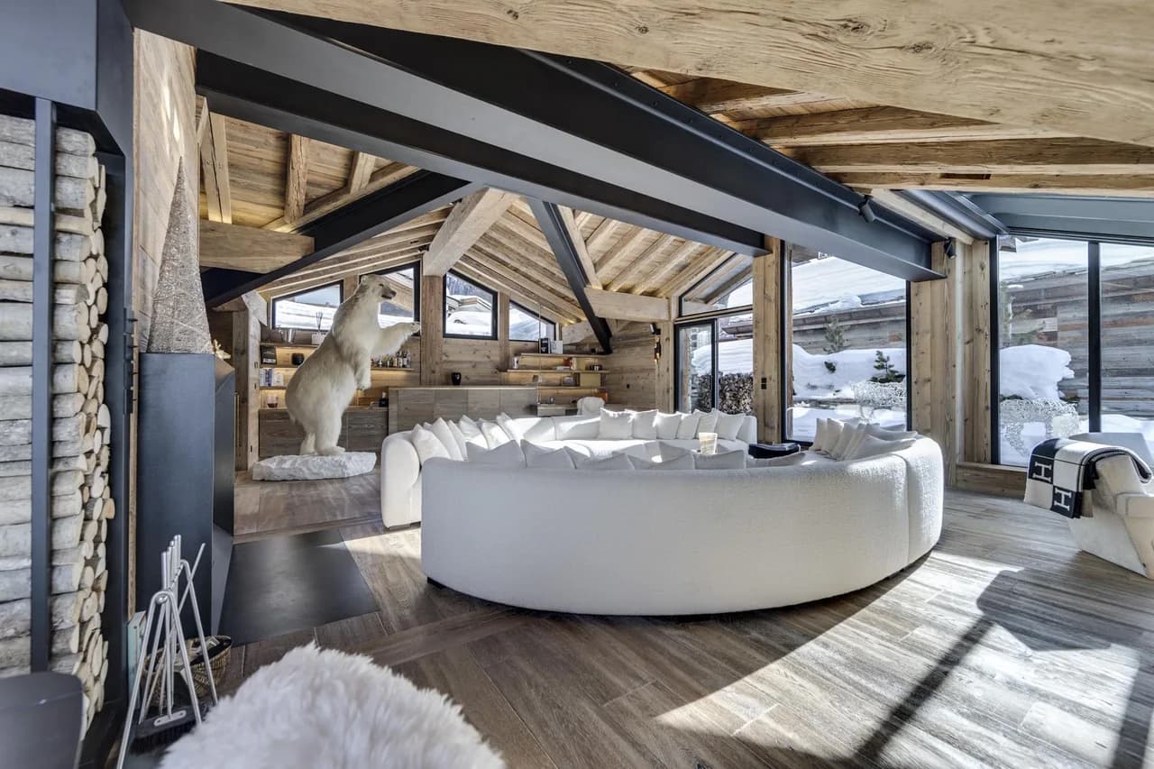 Elegant Mountain Sanctuary With Indoor Pool photo 5