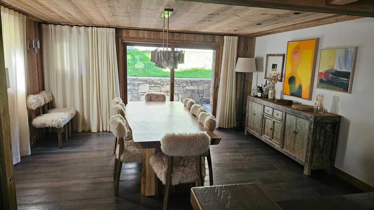 Elegant Ski Chalet Nestled in Le Raffort photo 3