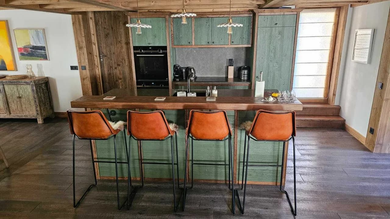 Cozy Meribel Chalet With Modern Touches photo 4