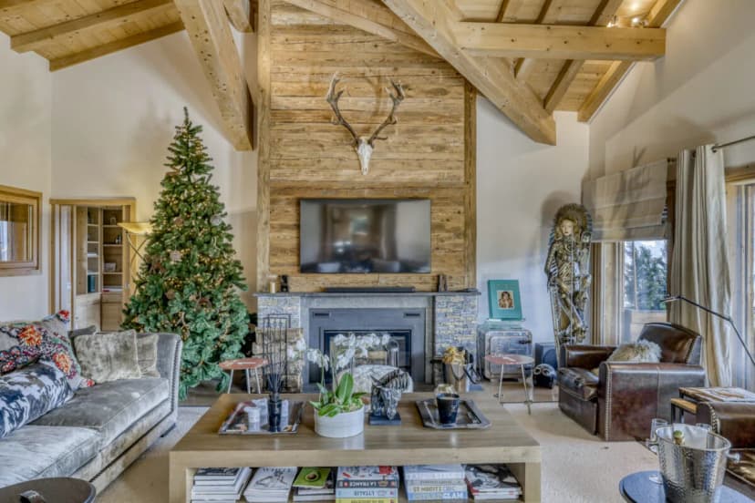 Family Chalet With Stunning Mountain Views