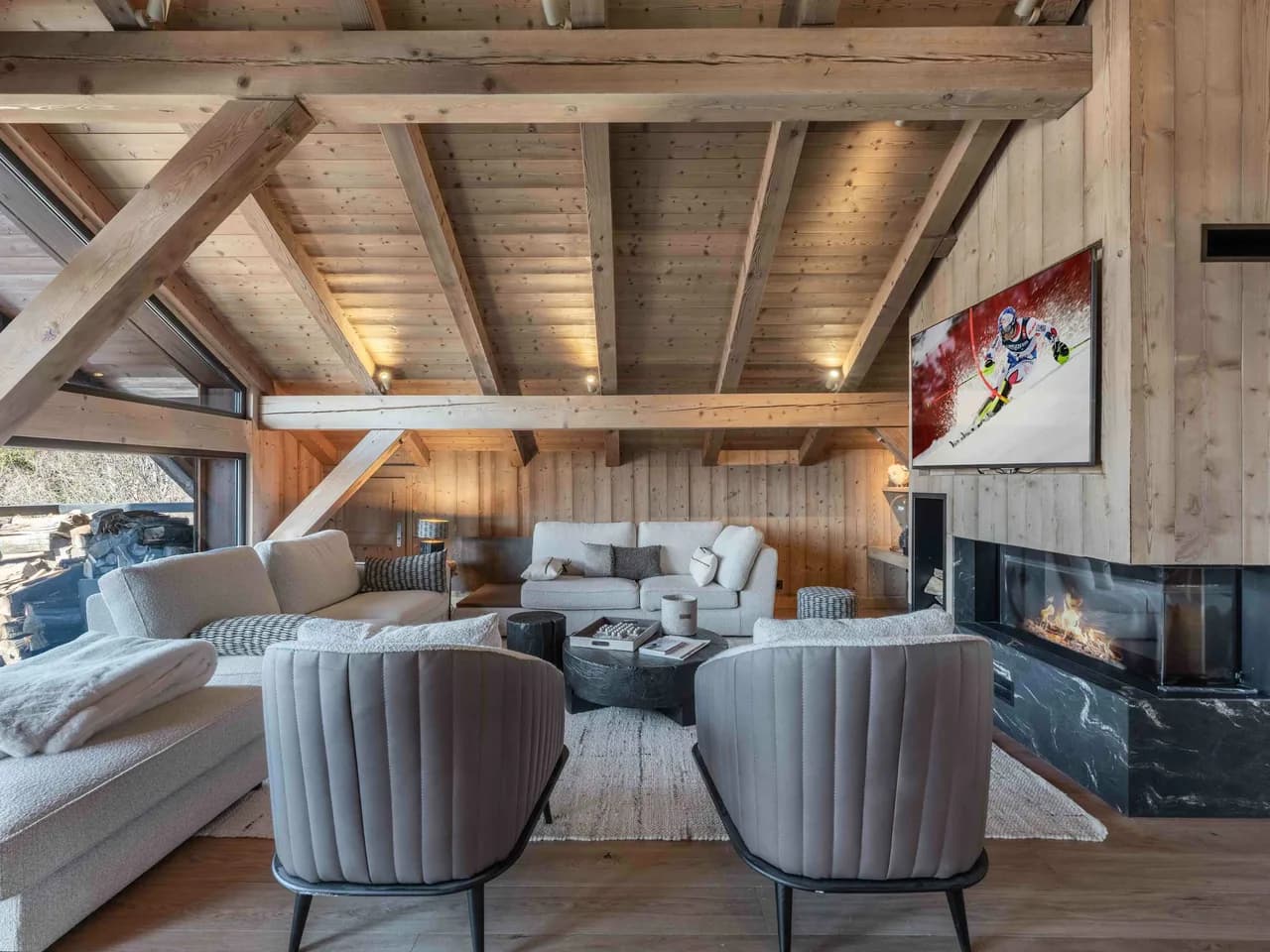 Stylish Alpine Home Close to Slopes