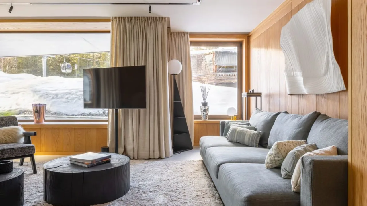Scenic Courchevel Apartment With Hammam Access