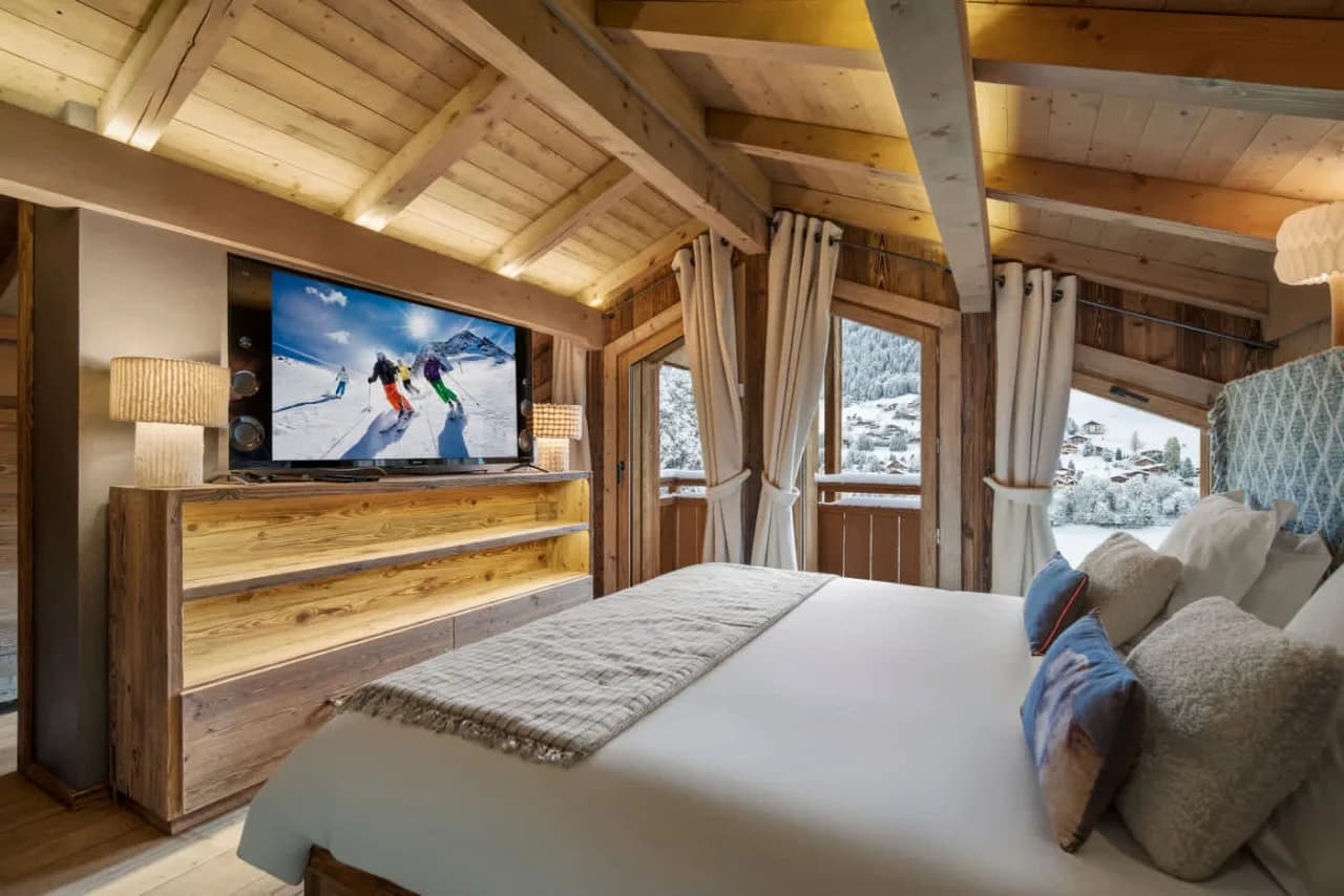 Chalet with Mountain Views in Megeve photo 3