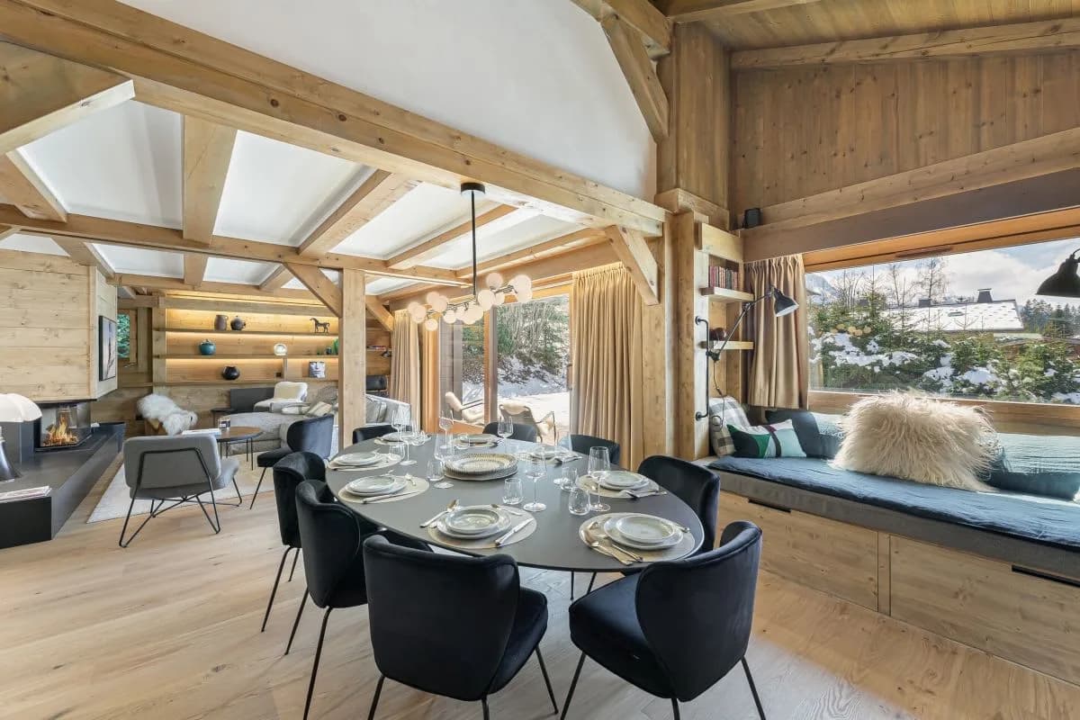 Spacious Alpine Home Near Chamois Lift photo 5