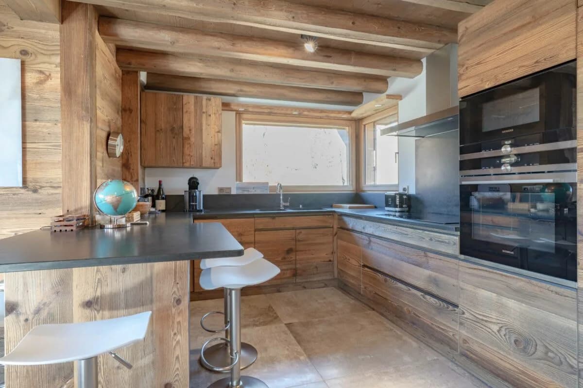 Charming Chalet Offering Peace And Privacy photo 3