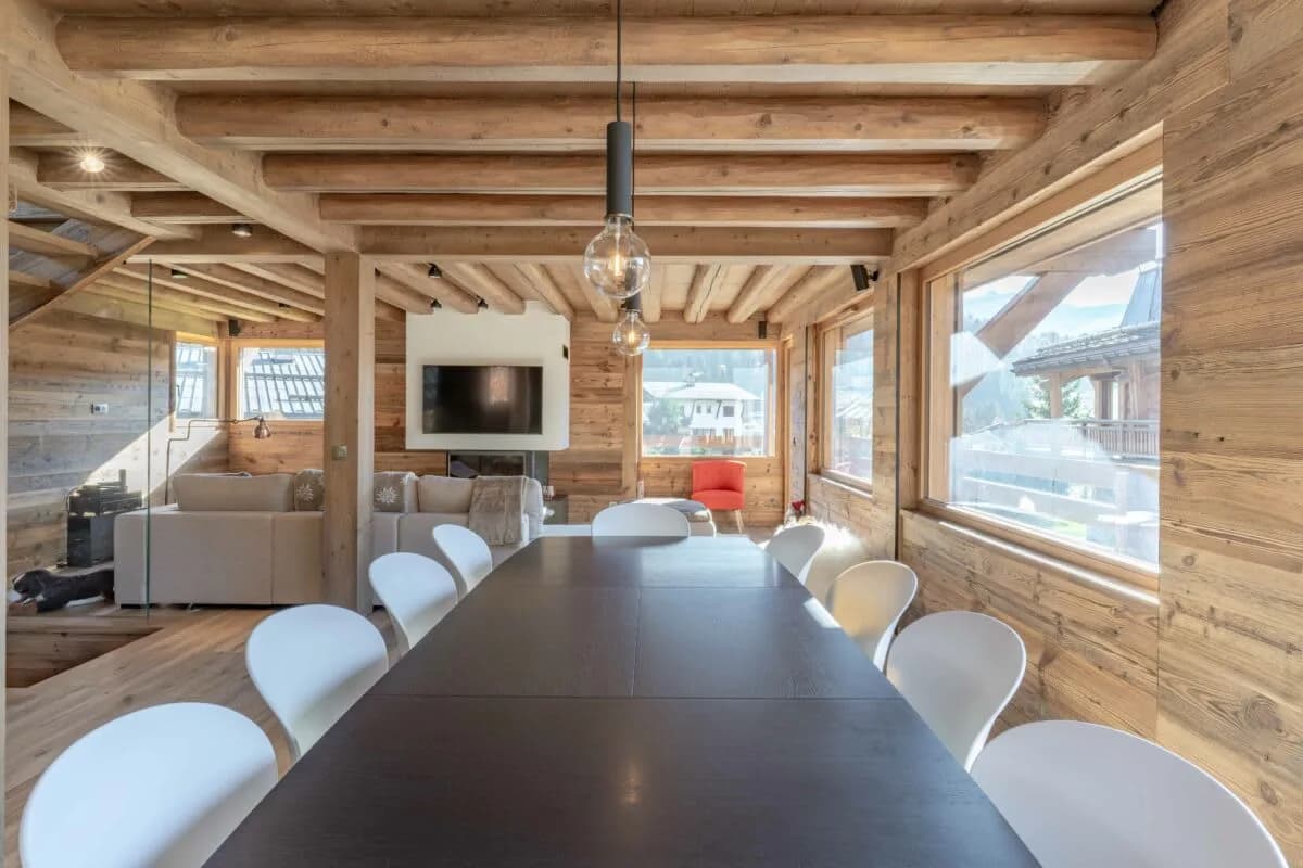 Charming Chalet Offering Peace And Privacy photo 4