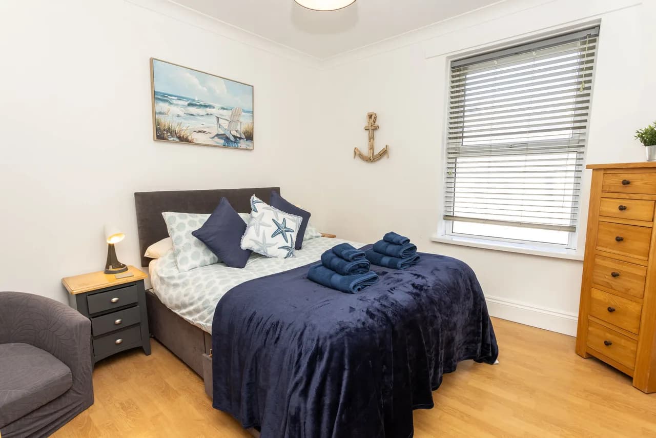 Coastal Five-Bedroom Villa in Tenby, Pembrokeshire photo 3