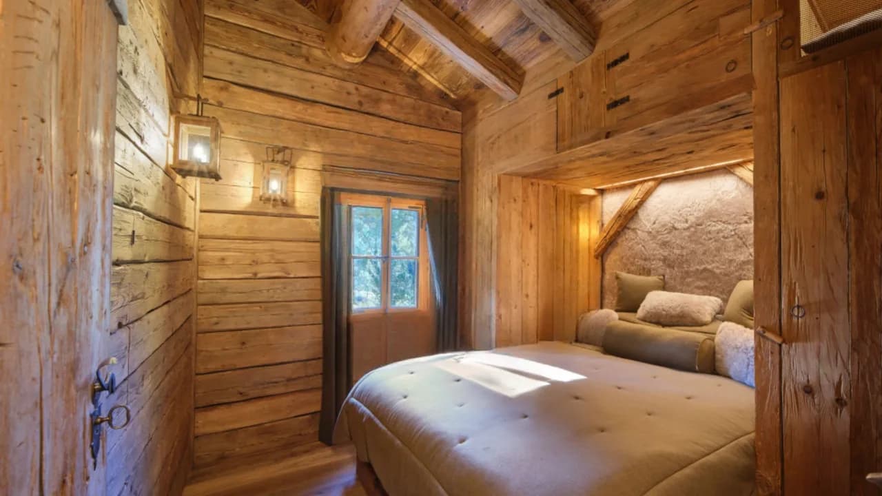 Elegant Chalet With Pool and Sauna photo 4