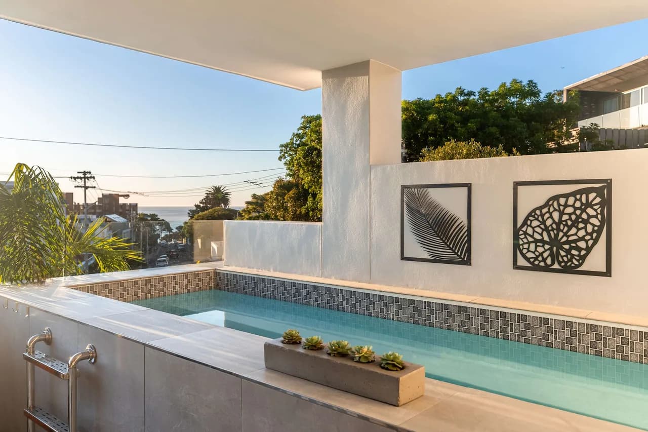 Terrace Pool Apartment in Camps Bay, Cape Town photo 2