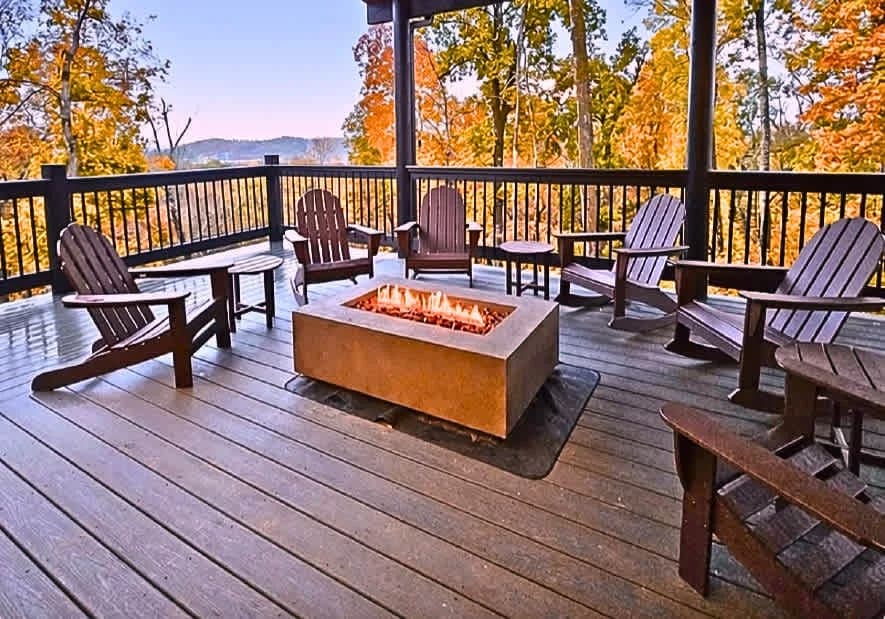 Mountain View Twelve Bedroom Villa in Smoky Mountains