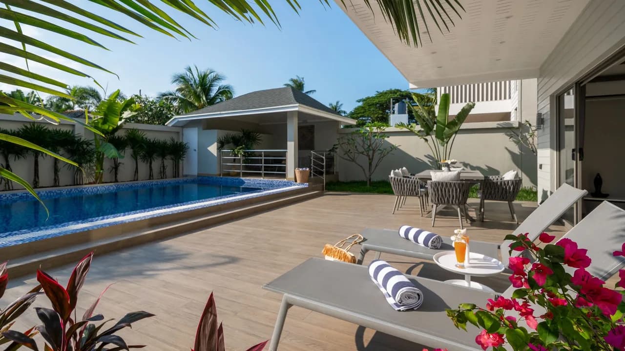 Cozy Villa With Sea and Mountain Views