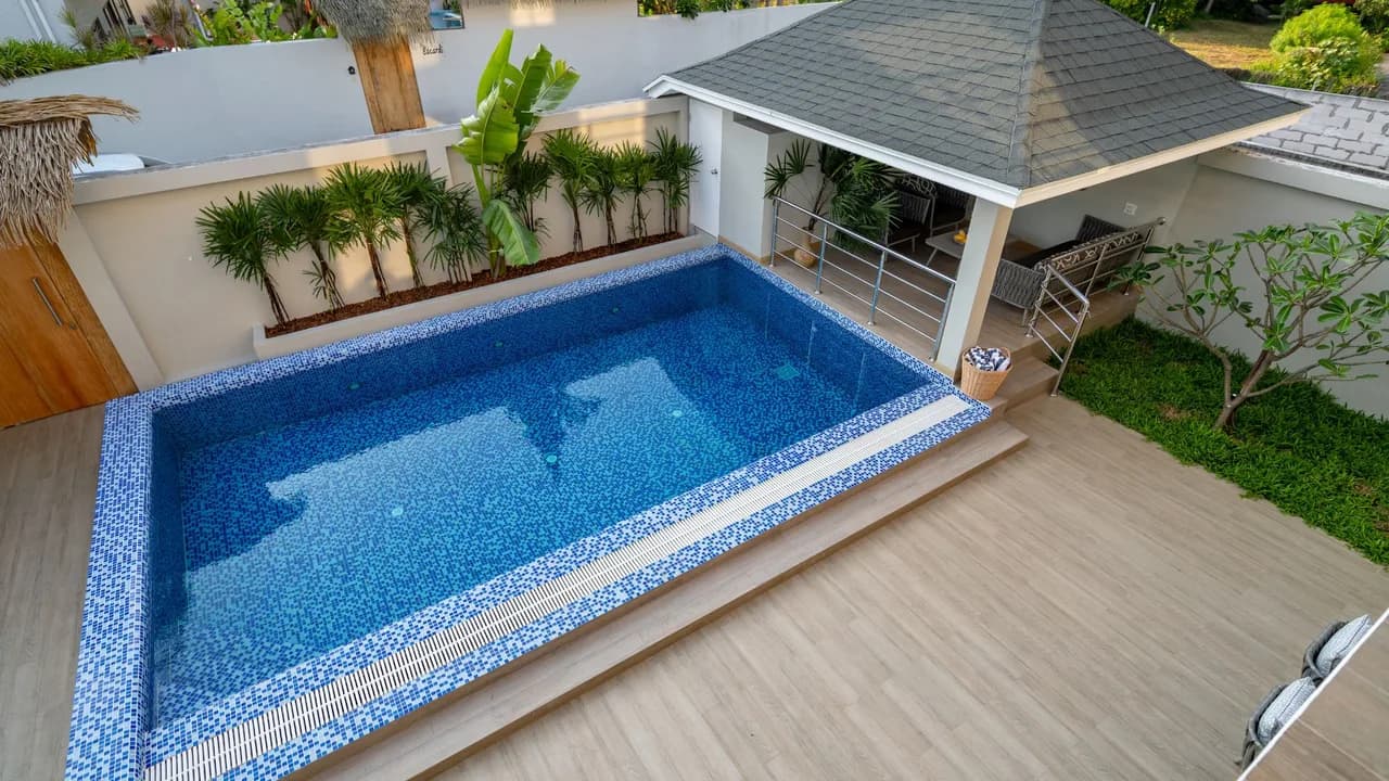 Cozy Villa With Sea and Mountain Views photo 5