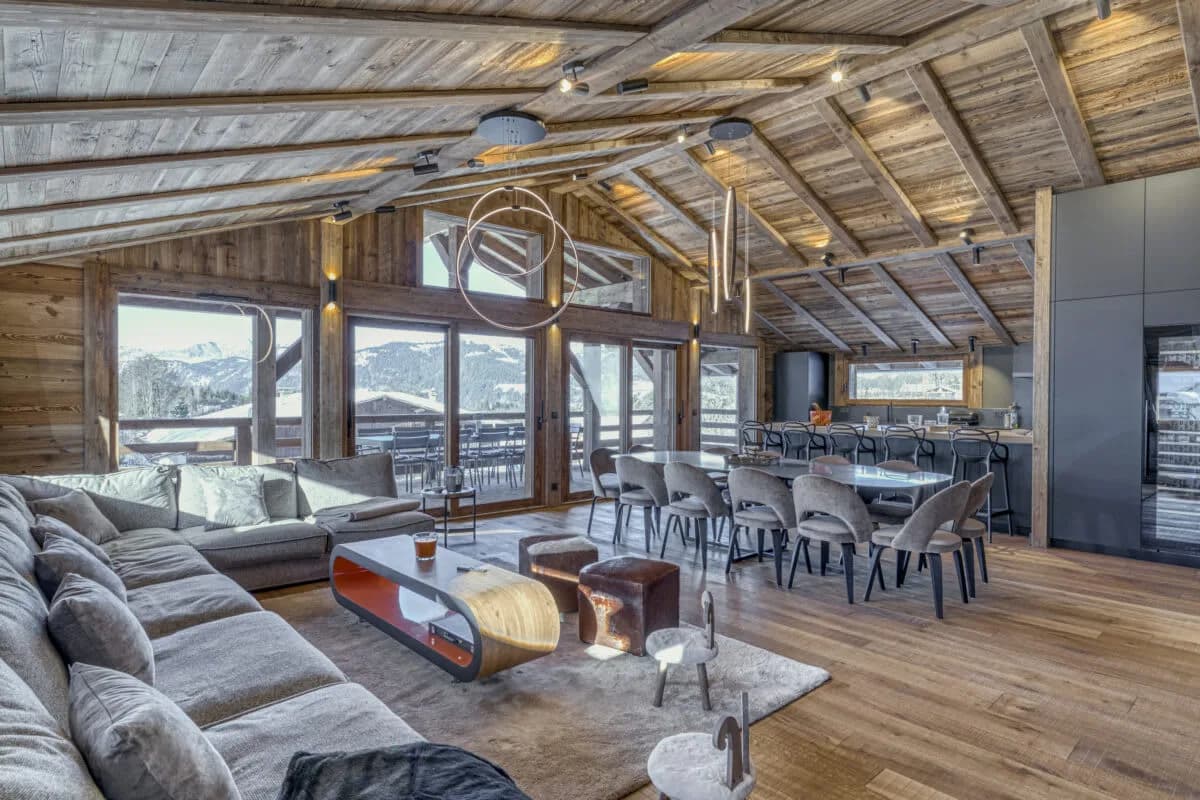 Elegant Chalet Surrounded by Alpine Calm photo 2