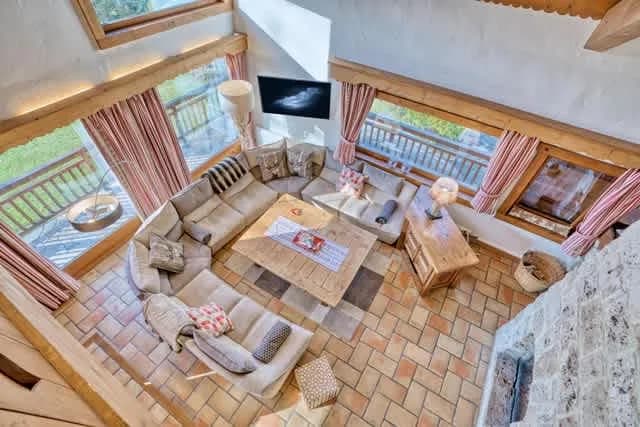 Traditional Chalet with Contemporary Mountain photo 5