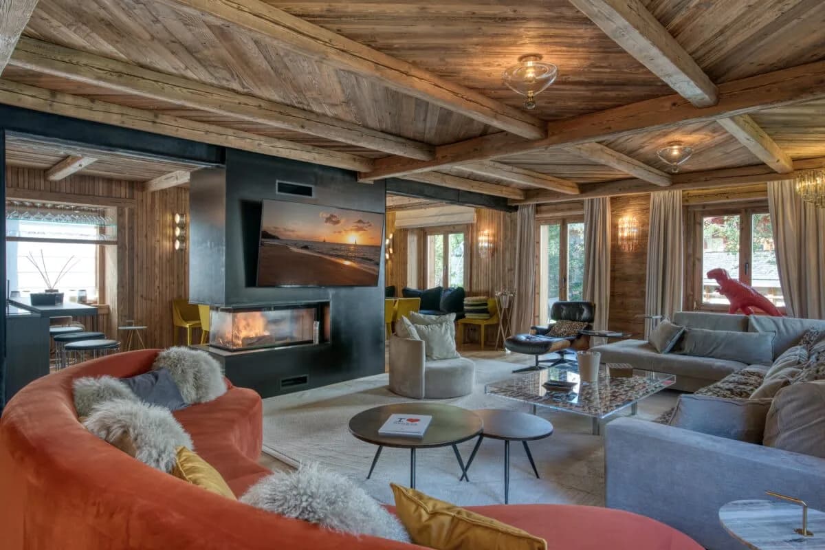 Scenic Alpine Chalet with Central Access