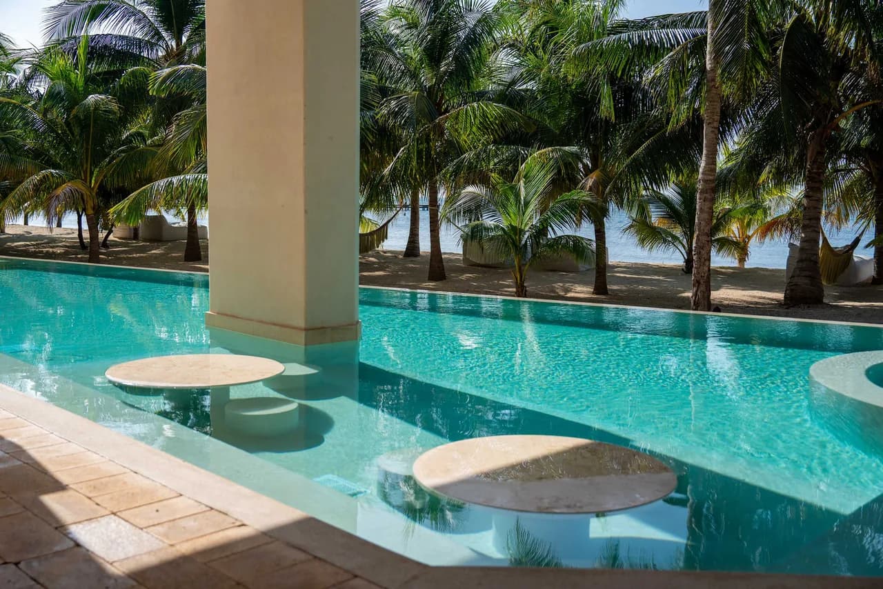 Beachfront Condo | 3BR | Family Getaway photo 3
