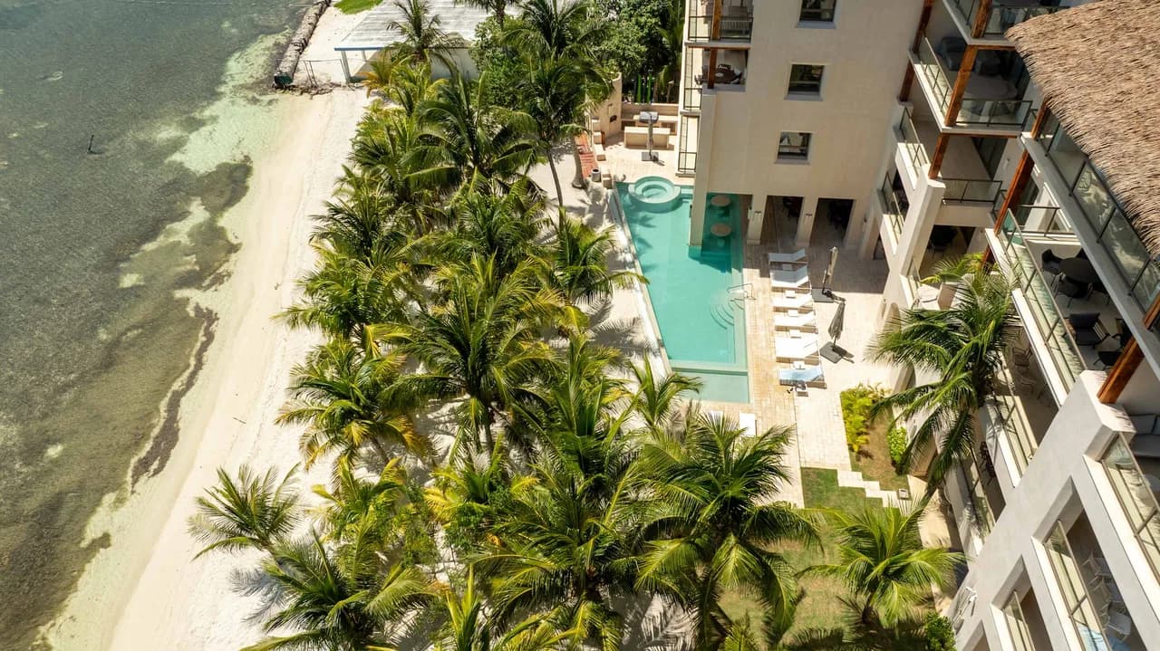 Beachfront Condo | 3BR | Family Getaway photo 5
