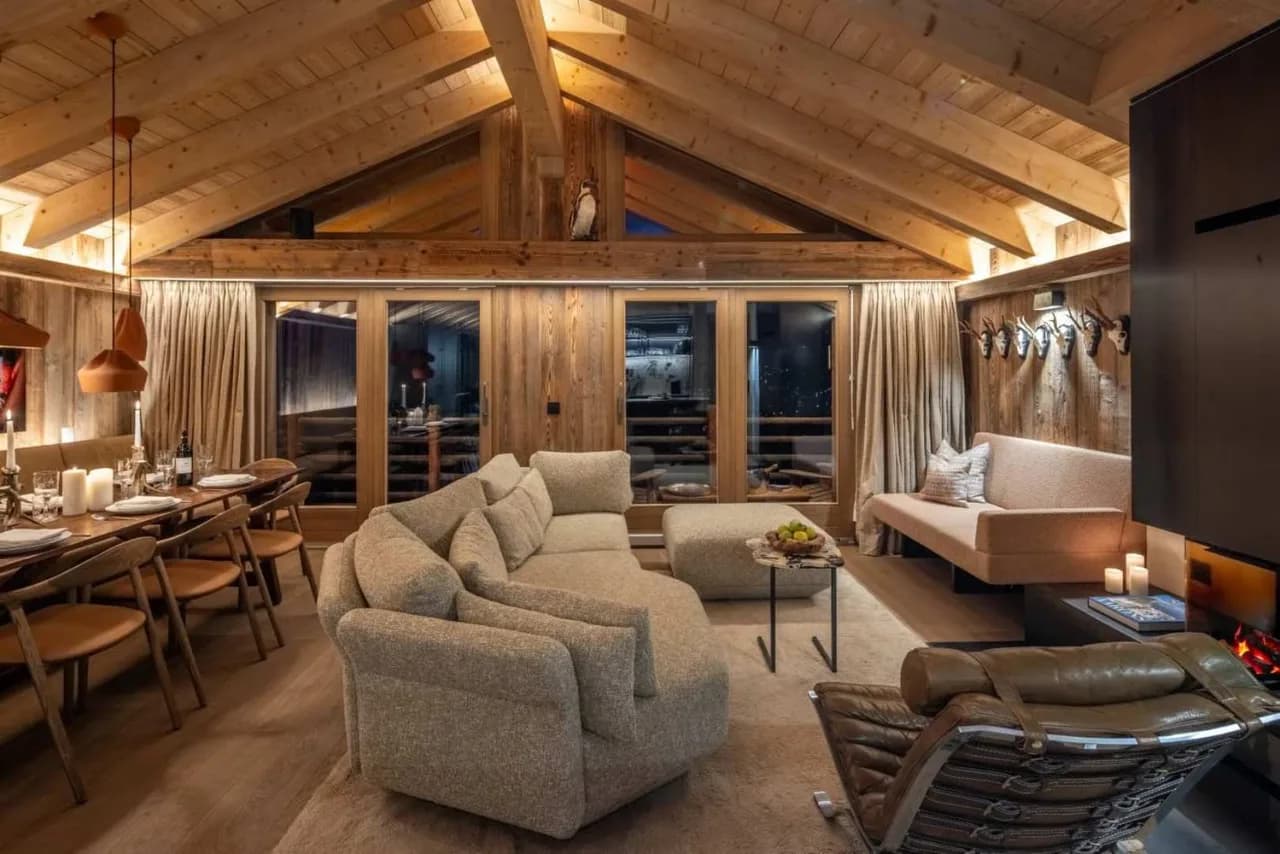 Verbier Apartment with Balcony and Fireplace photo 2