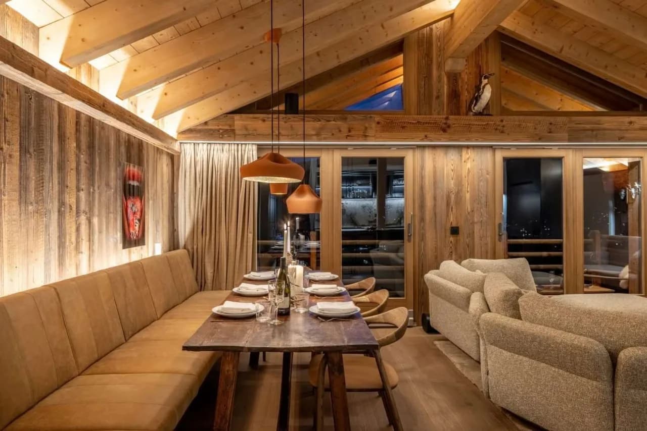 Verbier Apartment with Balcony and Fireplace photo 4