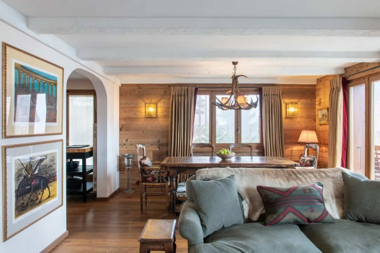 Verbier Home with Balcony Mountain Views photo 5