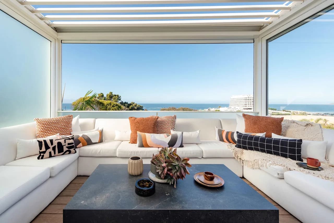 Ocean-View Five Bedroom Villa in Cape Town