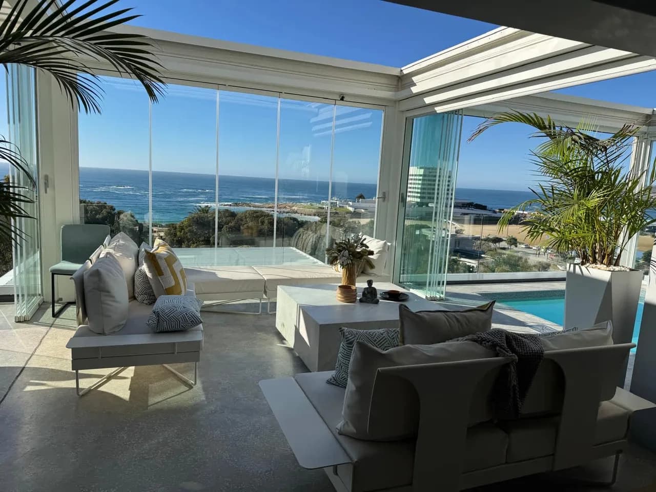 Ocean-View Five Bedroom Villa in Cape Town photo 4