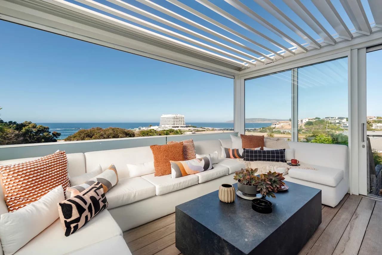 Ocean-View Five Bedroom Villa in Cape Town photo 5