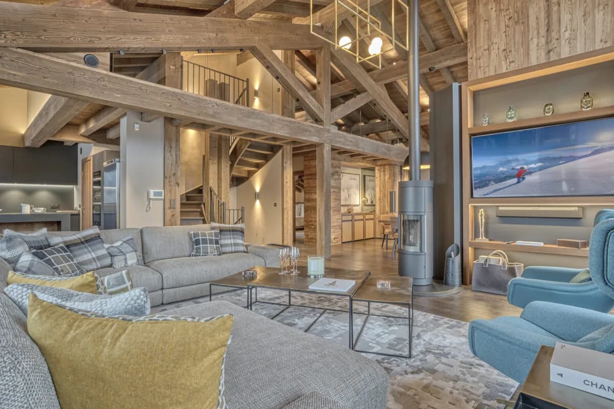 Ski-Accessible Chalet with Alpine Panoramas photo 4
