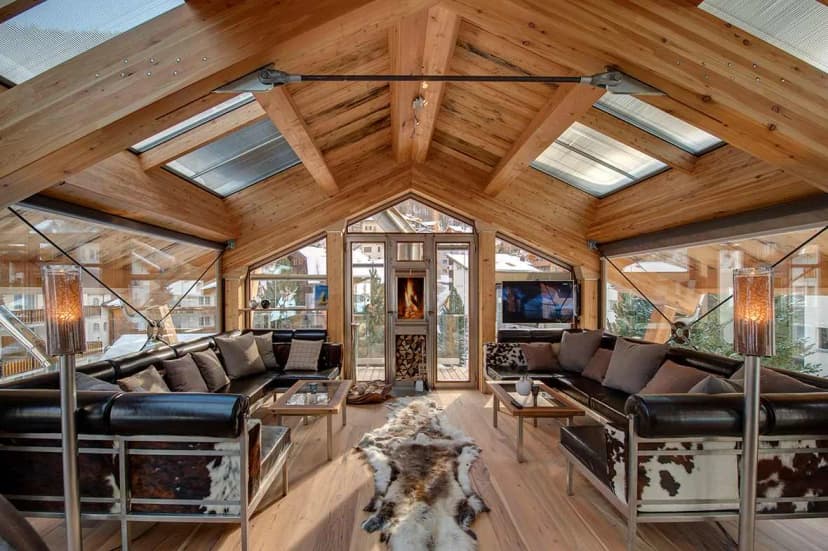 Panoramic Chalet With Outdoor Hot Tub