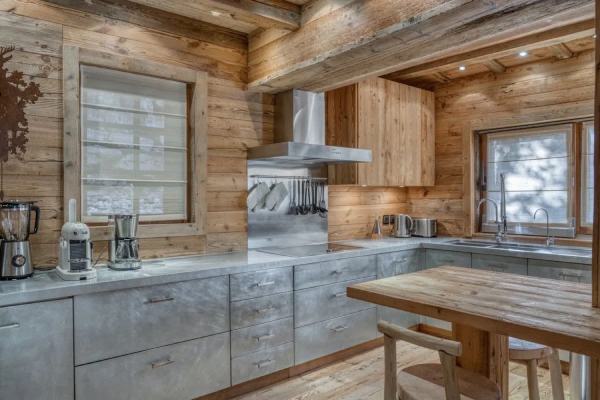 Elegant Chalet with Open Living Space photo 4