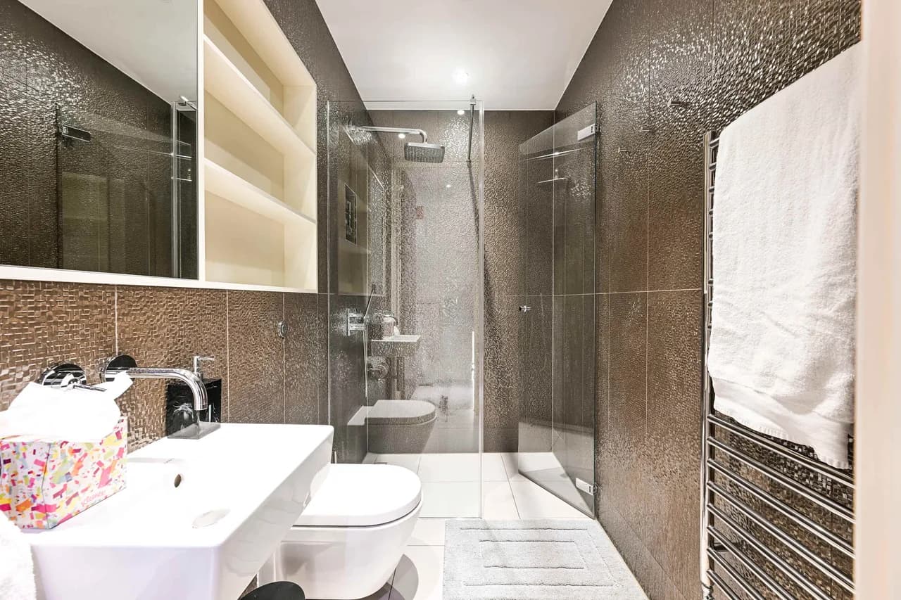 Air-Conditioned Three Bedroom Home in Marylebone photo 5